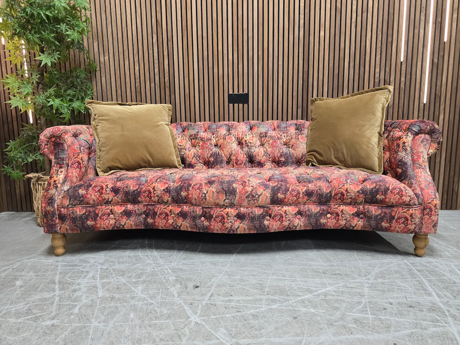 serpentine chesterfield 3 seater sofa in coral floral