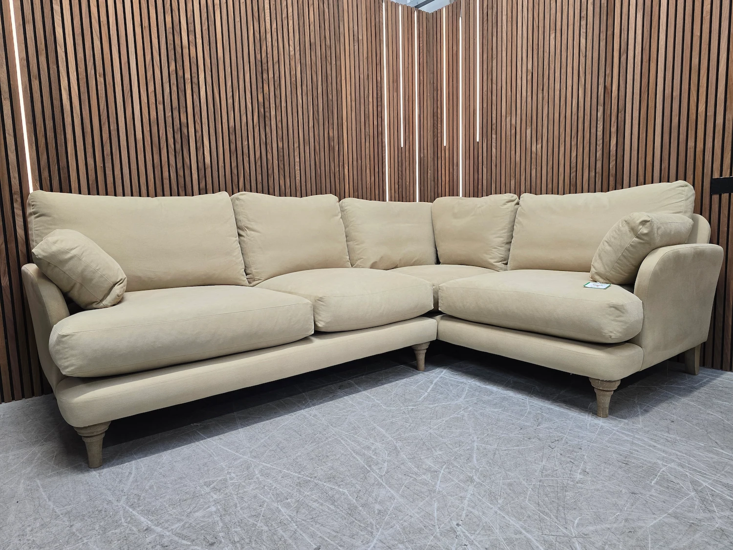 loaf smithy right hand facing corner sofa in toasted muffin