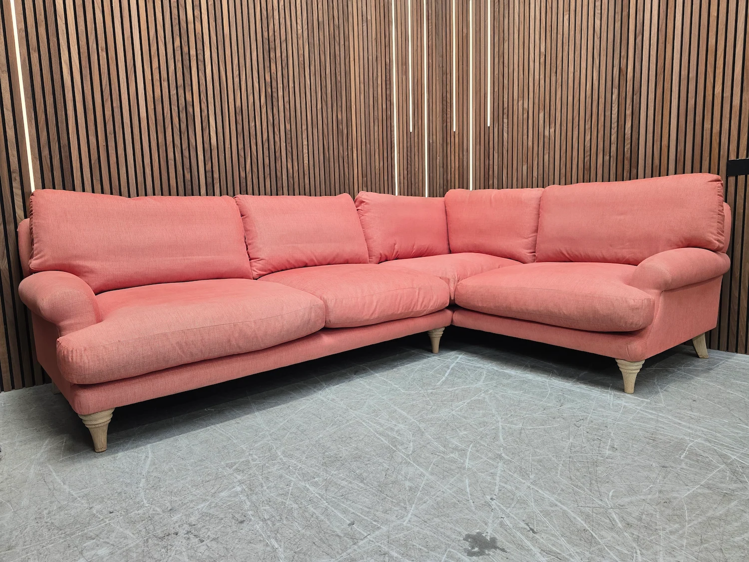 dawdler right hand facing corner sofa in autumn clever twill