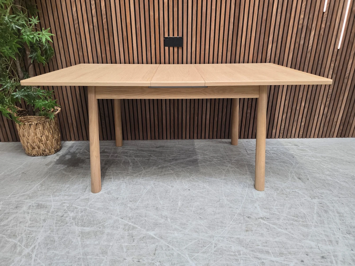 anderson scandi style oak extending dining table