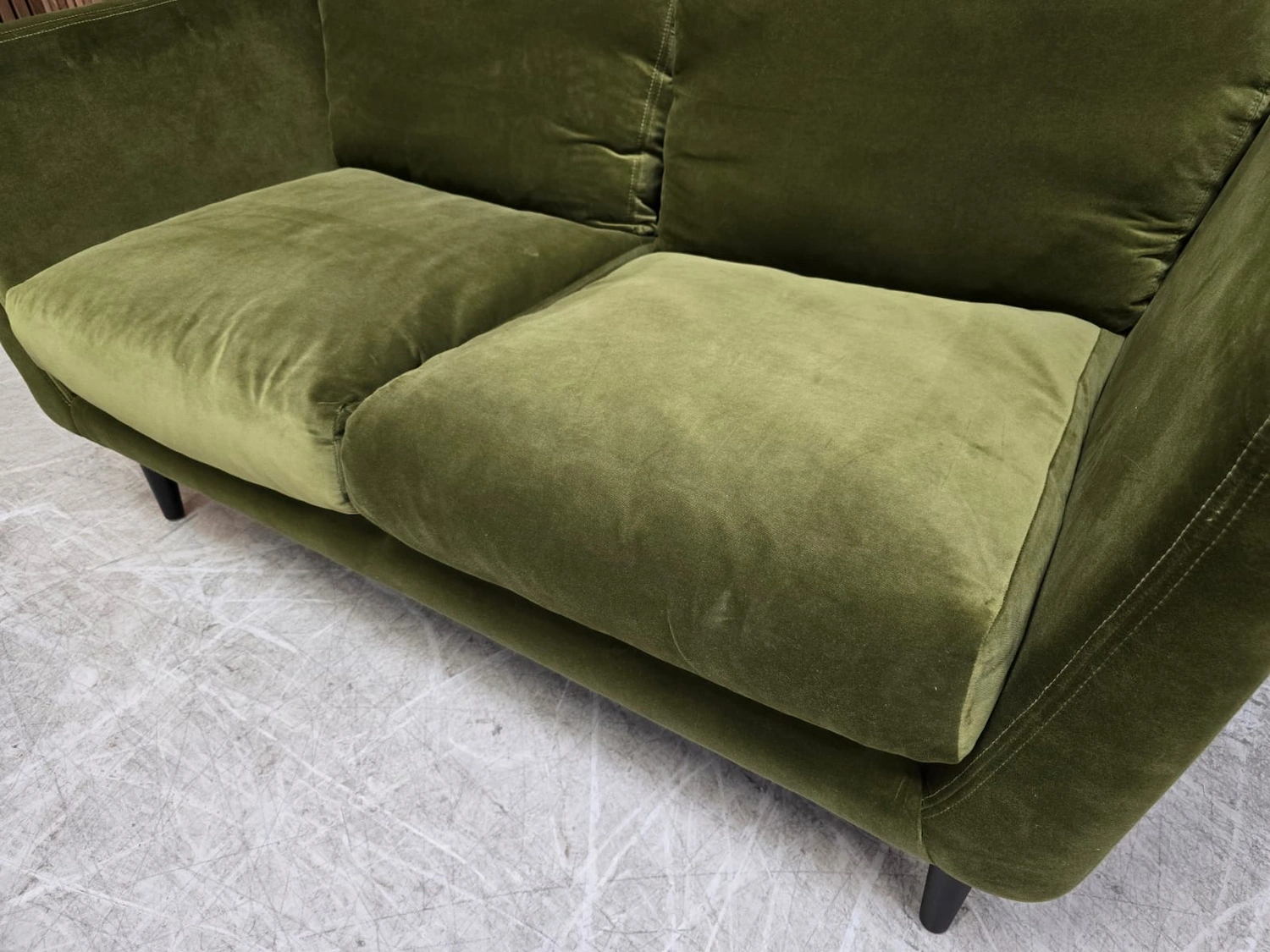photo of the seat cushions in meadow smart velvet