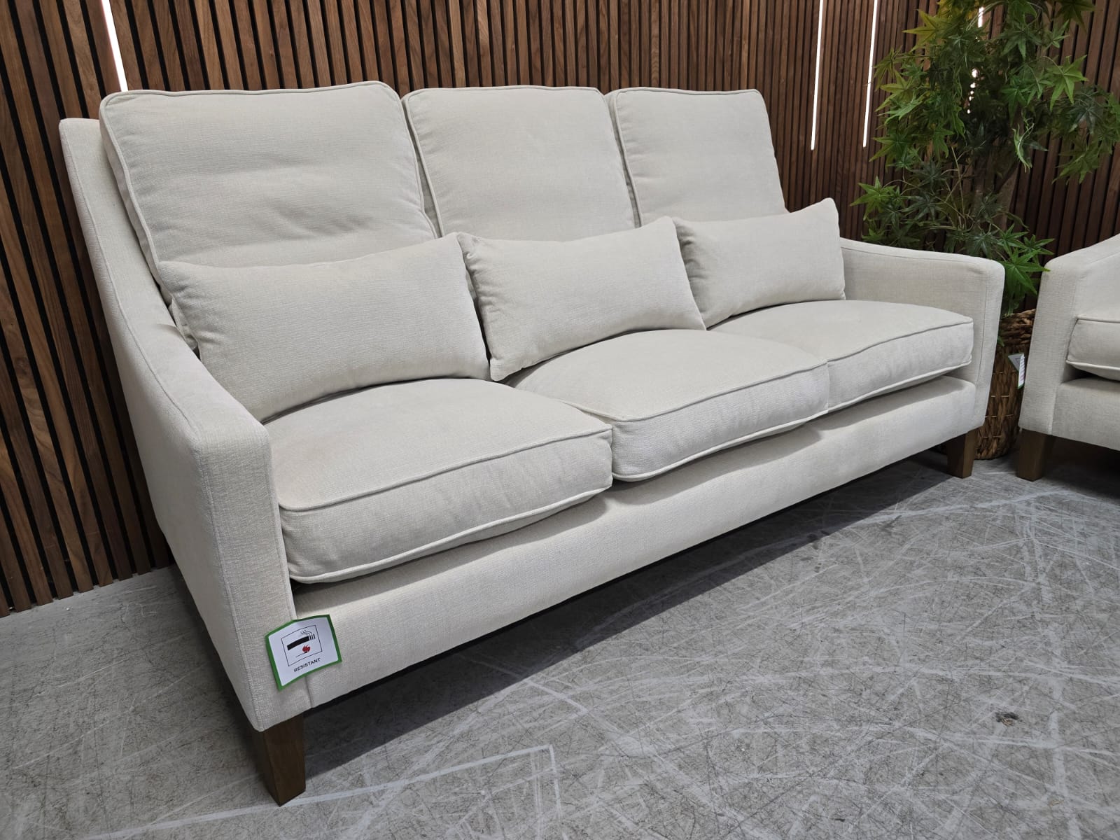 Left Side Angle Of Iggy 3 Seater In Chantilly