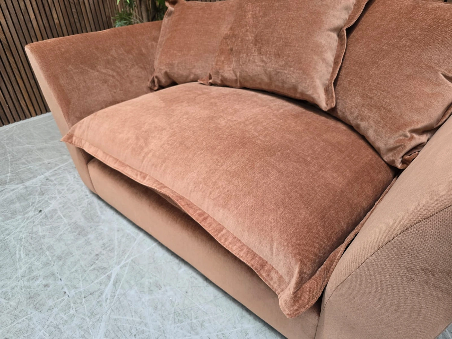 oddysey loveseat in apricot 5