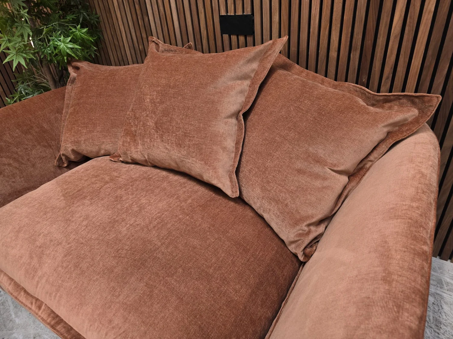 oddysey loveseat in apricot 6
