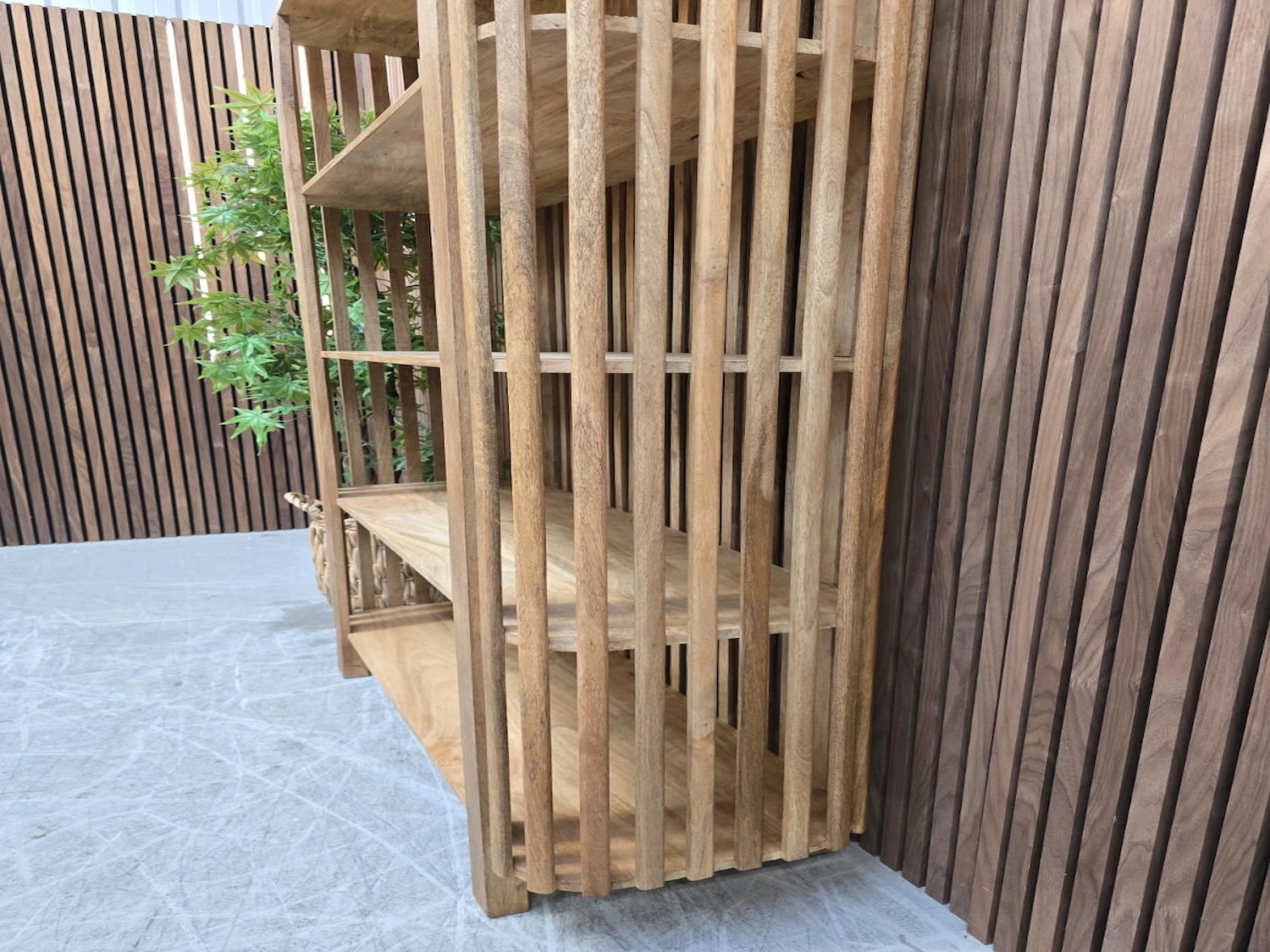 slatted bookcase 3