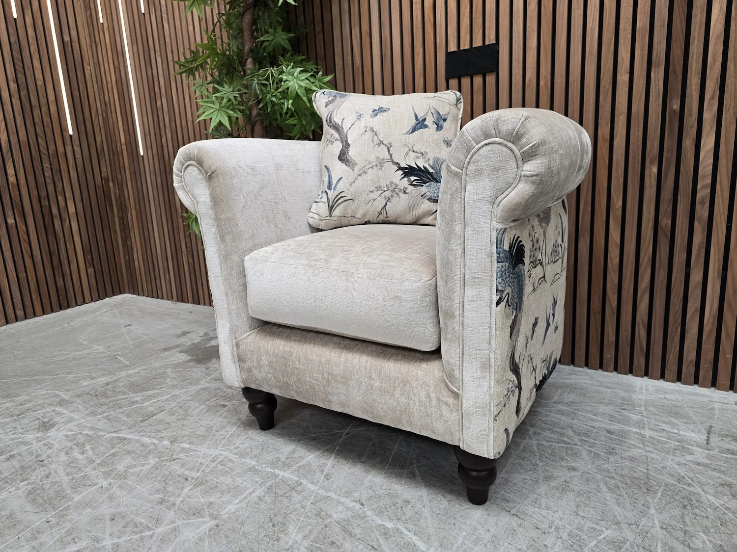 Beatrix tun chair 1