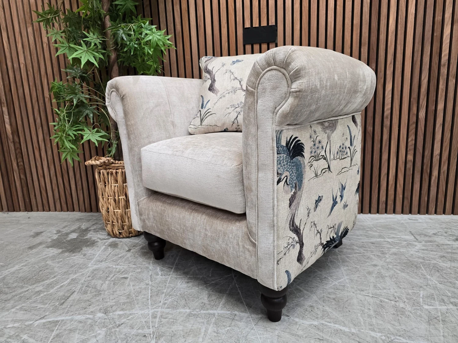 Beatrix tun chair 5