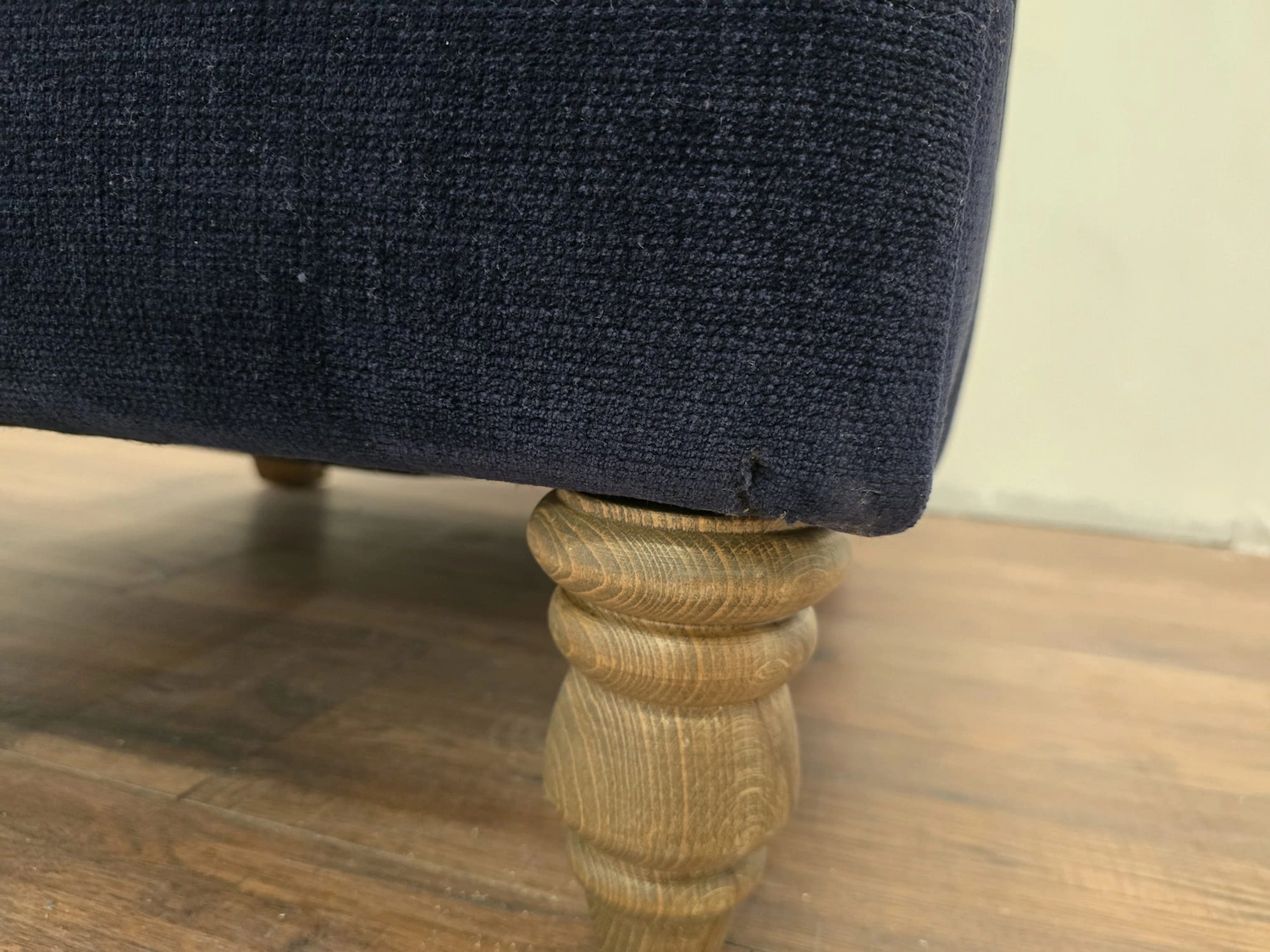 Bluebell small armchair in port royal 7