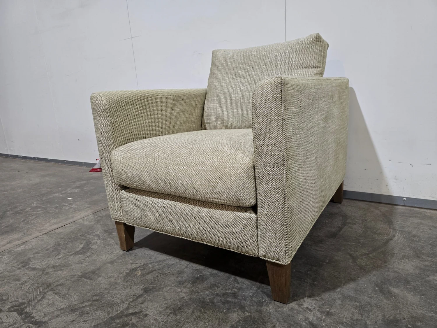Izzy armchair in palm Silky Jacquard Weave 1