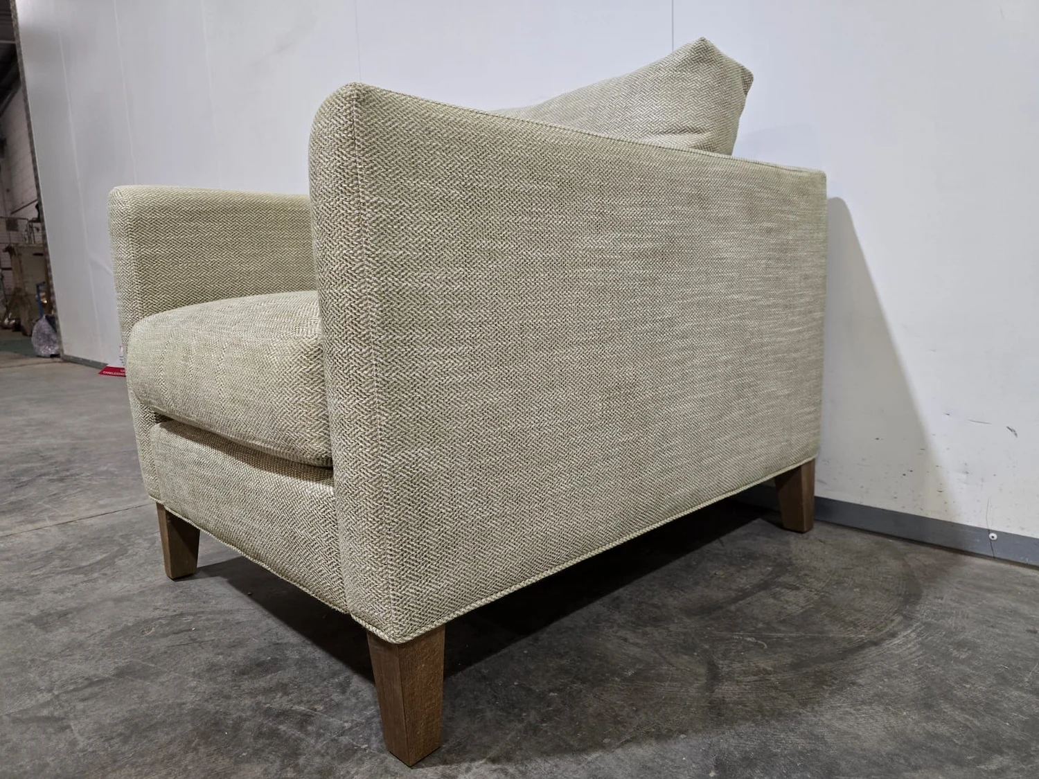 Izzy armchair in palm Silky Jacquard Weave 4