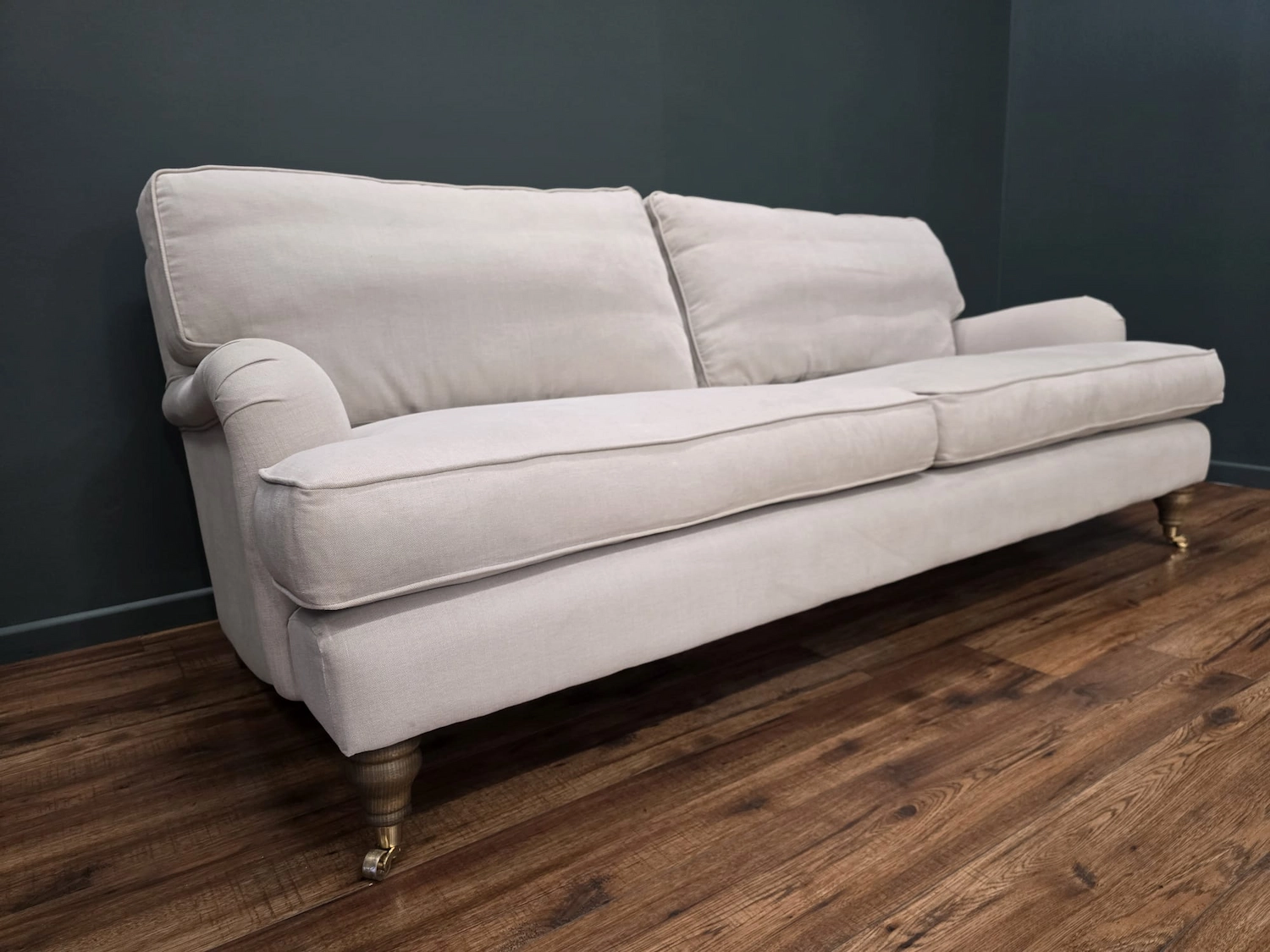 Sofa cream 1