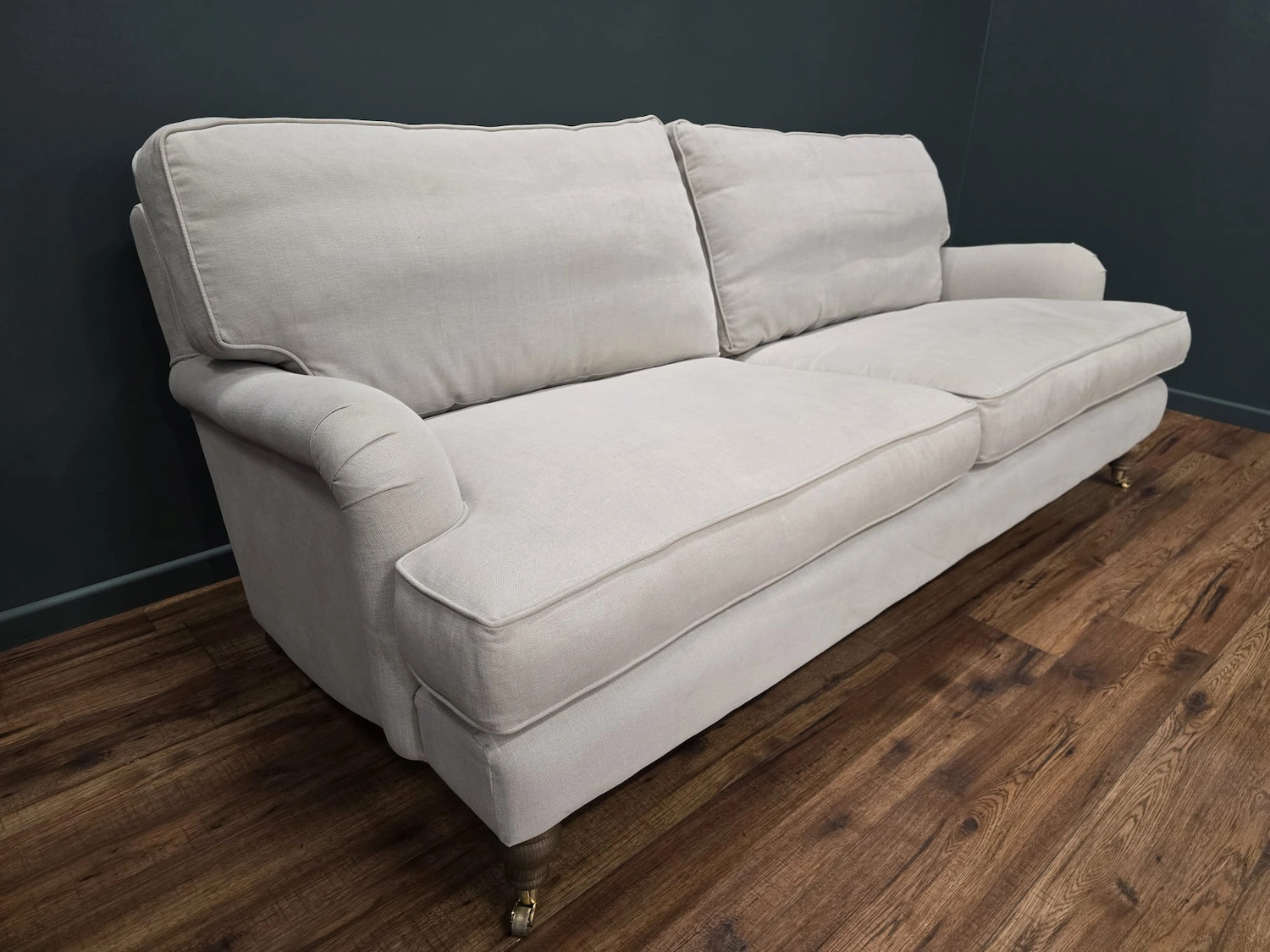Sofa cream 8